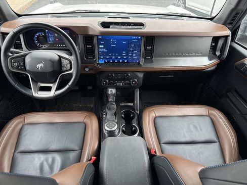 Used 2024 Ford Bronco Outer Banks w/ Sasquatch Package image 14