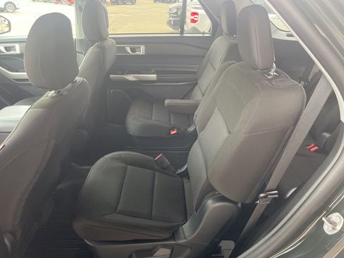 Certified 2024 Ford Explorer XLT AWD/4WD image 11