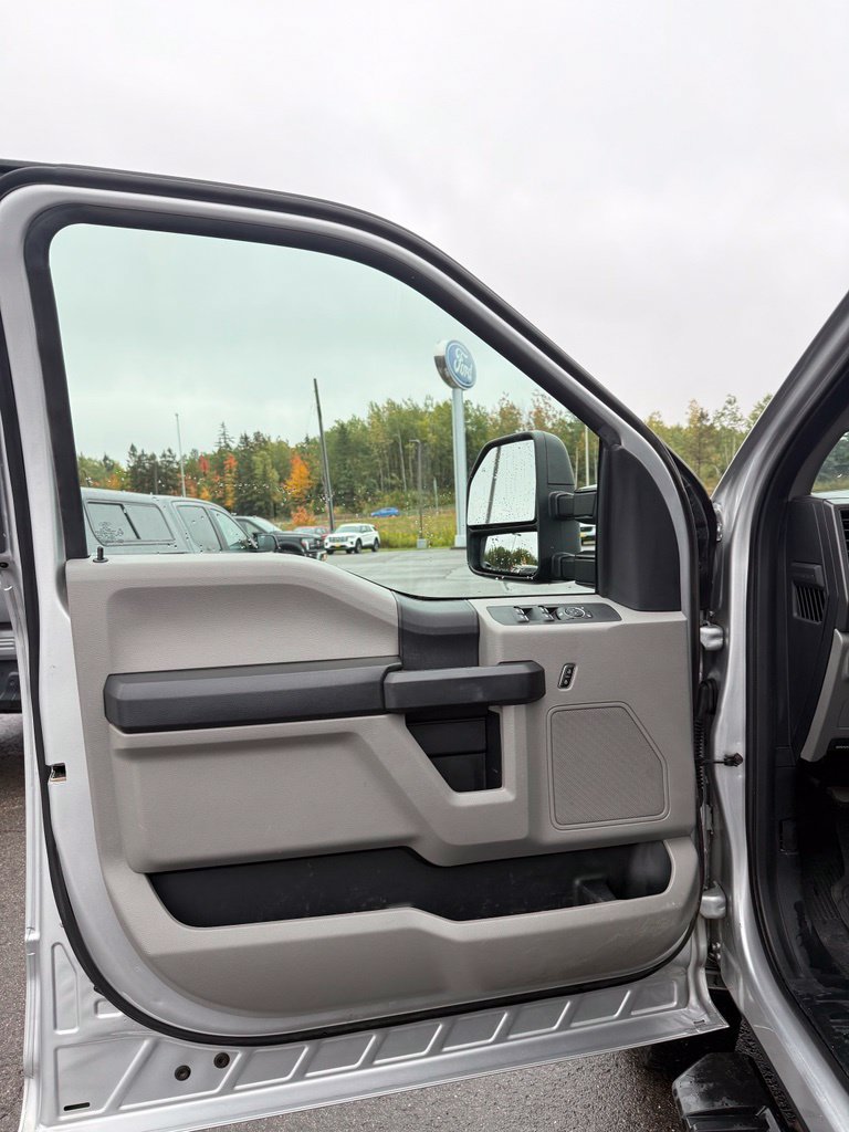 Used 2019 Ford F250 XL w/ Power Equipment Group AWD/4WD image 21