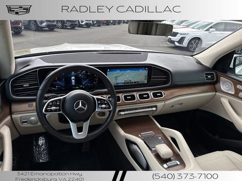 Used 2022 Mercedes-Benz GLS 450 4MATIC image 16