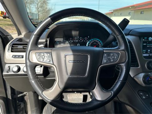 Used 2019 GMC Yukon Denali w/ Open Road Package image 18
