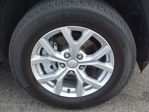 Used 2023 Jeep Grand Cherokee Limited AWD/4WD image 47