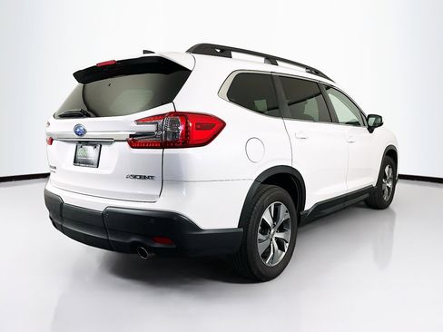 Used 2024 Subaru Ascent Premium w/ Convenience Package image 9
