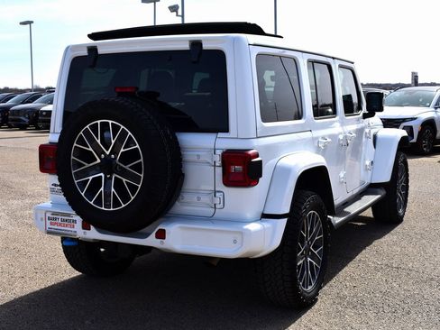 Used 2024 Jeep Wrangler High Altitude image 3