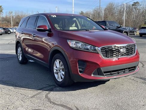 Used 2019 Kia Sorento LX image 7