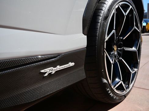 Used 2024 Lamborghini Urus Performante image 10