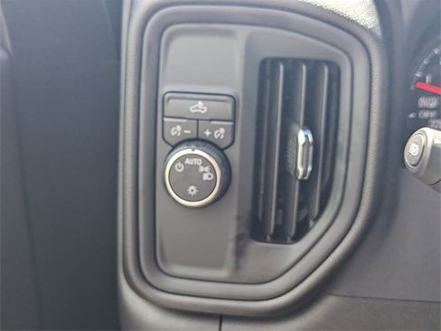Used 2025 Chevrolet Silverado 1500 W/T w/ Trailering Package image 26