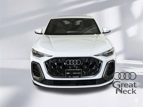 Certified 2025 Audi Q5 Premium w/ Convenience Package image 21