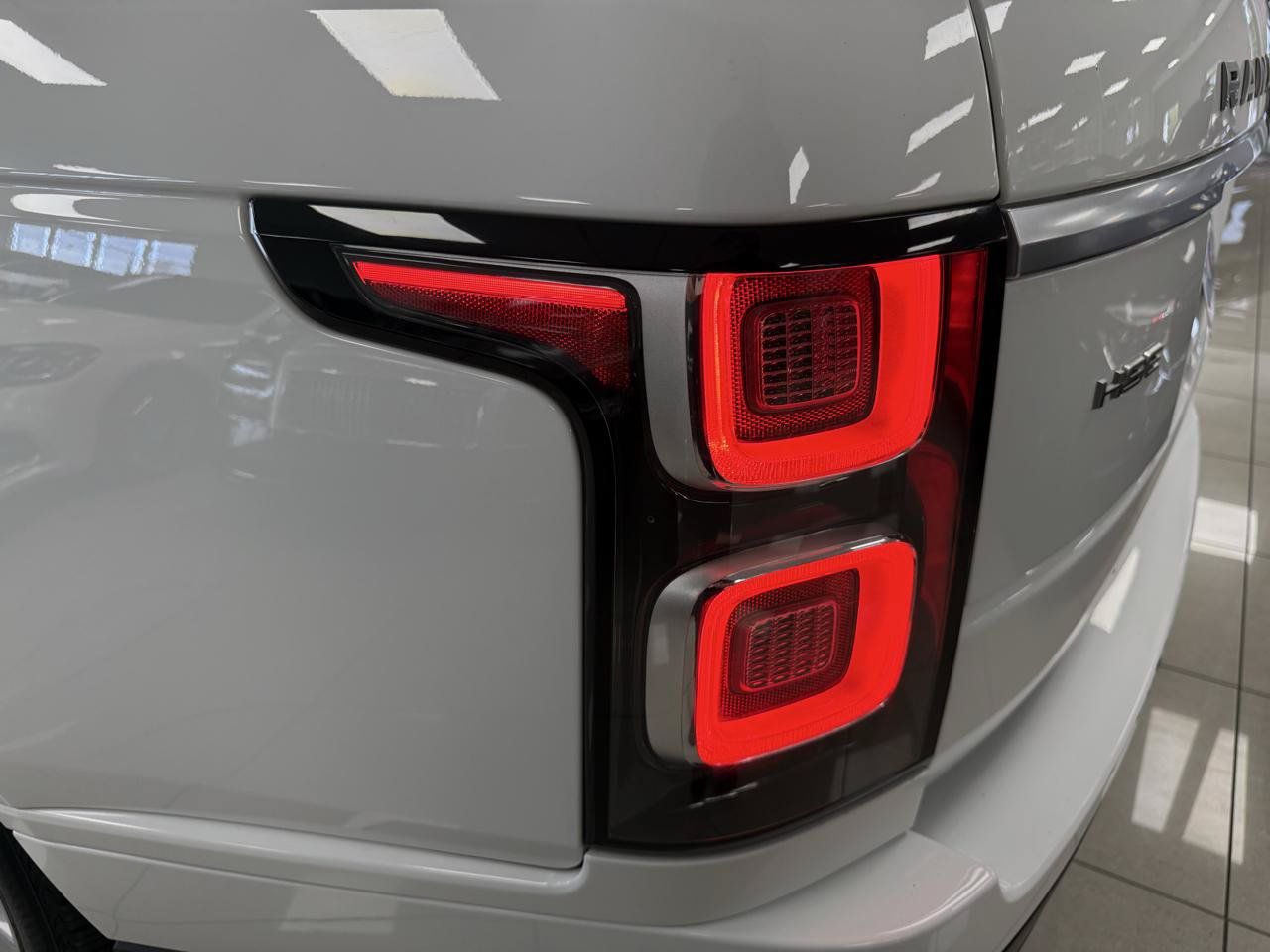 Used 2019 Land Rover Range Rover HSE AWD/4WD image 31