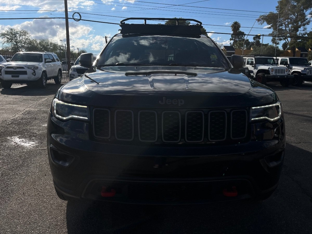 Used 2017 Jeep Grand Cherokee Trailhawk w/ Trailhawk Luxury Group AWD/4WD image 12