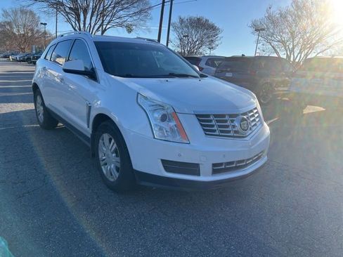 Used 2015 Cadillac SRX Luxury image 3