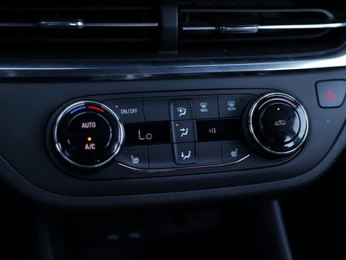 Used 2024 Buick Envista Preferred w/ Convenience I Package image 15