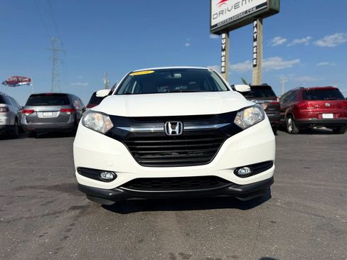 Used 2018 Honda HR-V EX image 11