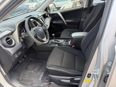Used 2015 Toyota RAV4 LE FWD image 6