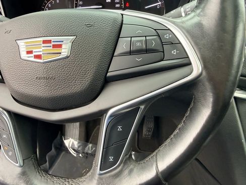 Used 2017 Cadillac XT5 Luxury image 20