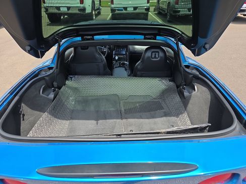 Used 2010 Chevrolet Corvette Coupe w/ 1LT RWD image 12
