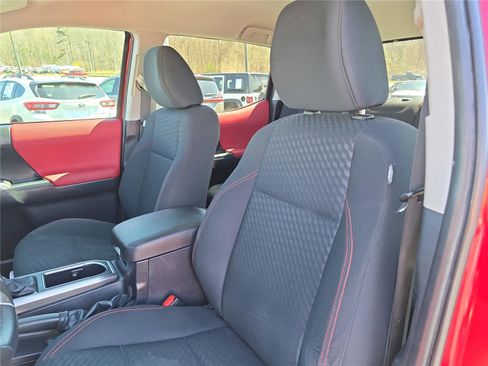 Used 2023 Toyota Tacoma SR5 w/ Technology Package image 21