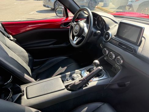 Used 2017 MAZDA MX-5 Miata RF Grand Touring RWD image 5
