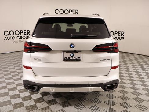 New 2026 BMW X5 xDrive40i w/ Executive Package image 22
