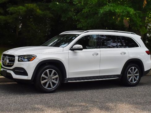 Used 2020 Mercedes-Benz GLS 450 4MATIC image 2