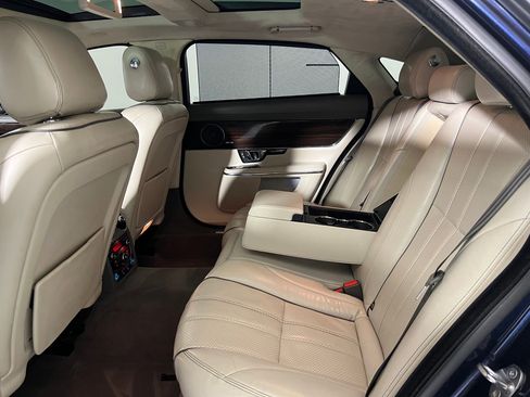 Used 2015 Jaguar XJ L Portfolio image 13