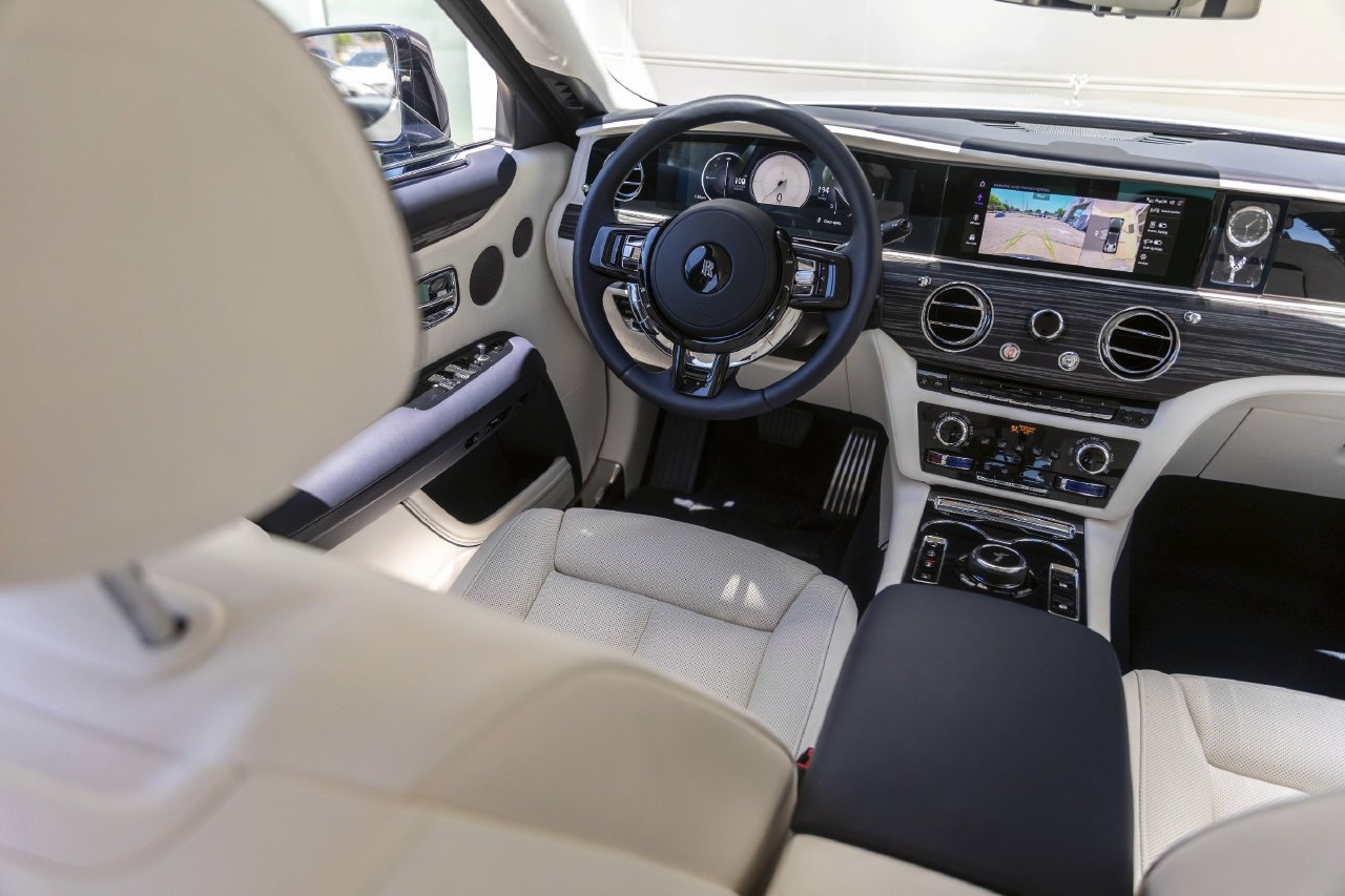 Certified 2025 Rolls-Royce Ghost AWD/4WD image 49