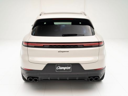 New 2026 Porsche Cayenne image 10
