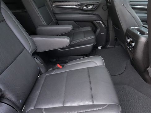 Used 2021 GMC Yukon Denali w/ LPO, Illumination Package AWD/4WD image 36