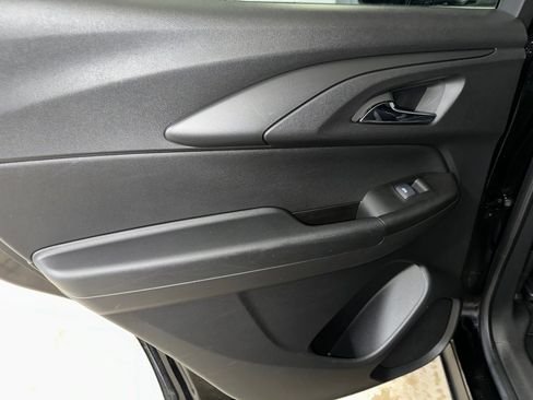 Certified 2023 Chevrolet TrailBlazer LT w/ Convenience Package image 17