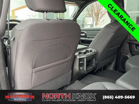 New 2026 RAM 2500 Big Horn AWD/4WD image 16