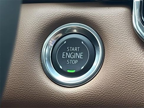 New 2025 GMC Canyon AT4 image 16