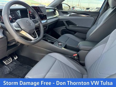 New 2026 Volkswagen Tiguan SE R-Line AWD/4WD image 13