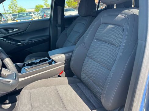 Used 2025 Chevrolet Equinox LT FWD image 34