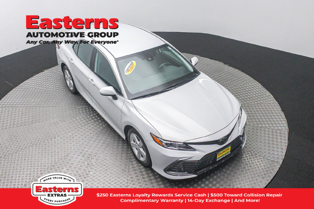 Used 2023 Toyota Camry LE FWD image 4
