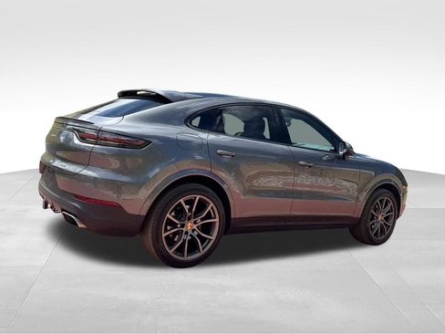 Used 2023 Porsche Cayenne Coupe AWD/4WD image 9