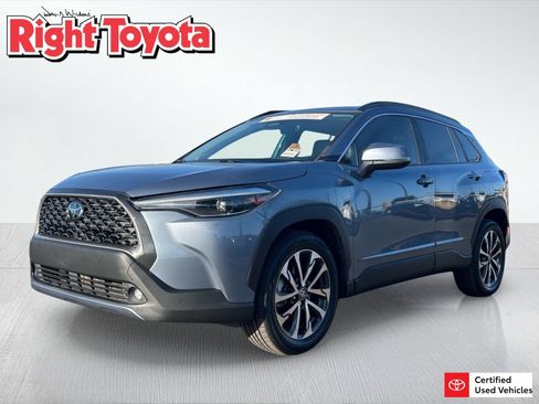 Certified 2023 Toyota Corolla Cross XLE w/ Convenience Package FWD image 1