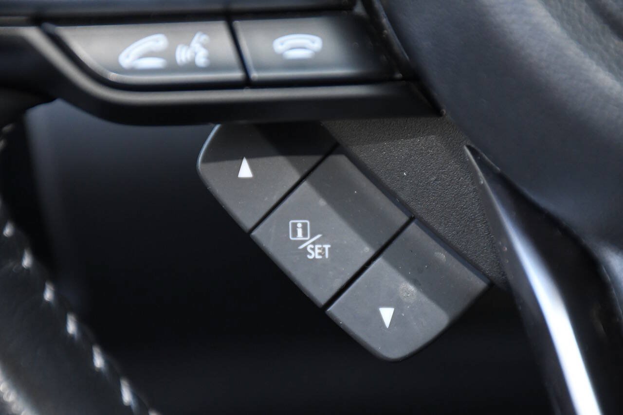 Used 2023 Subaru Forester Premium AWD/4WD image 31