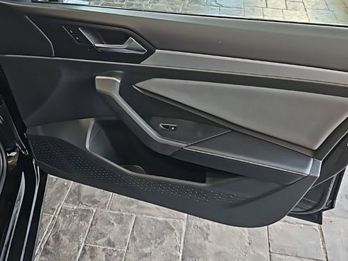 New 2026 Volkswagen Jetta SE FWD image 11