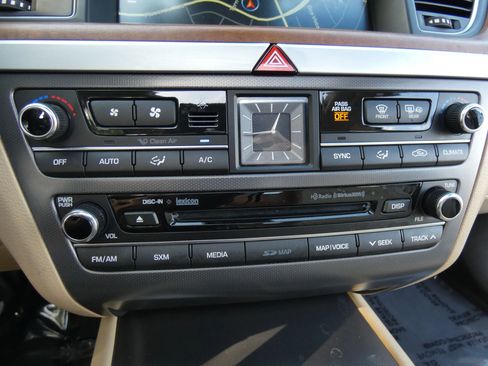 Used 2015 Hyundai Genesis 3.8 w/ Option Group 04 image 67