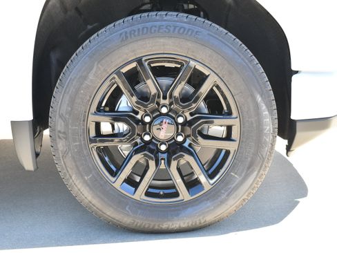 New 2026 GMC Sierra 1500 Elevation w/ Preferred Package AWD/4WD image 4