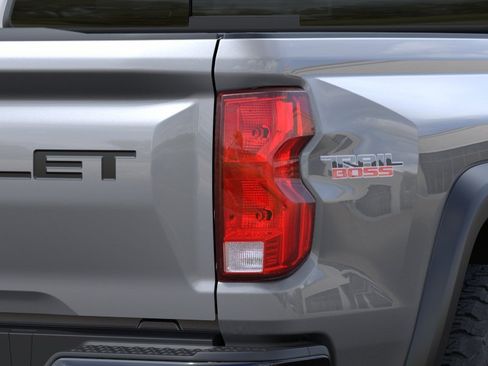 New 2026 Chevrolet Colorado Trail Boss AWD/4WD image 12