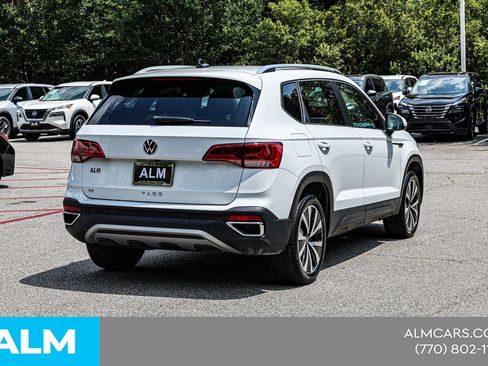 Used 2024 Volkswagen Taos SE FWD image 7