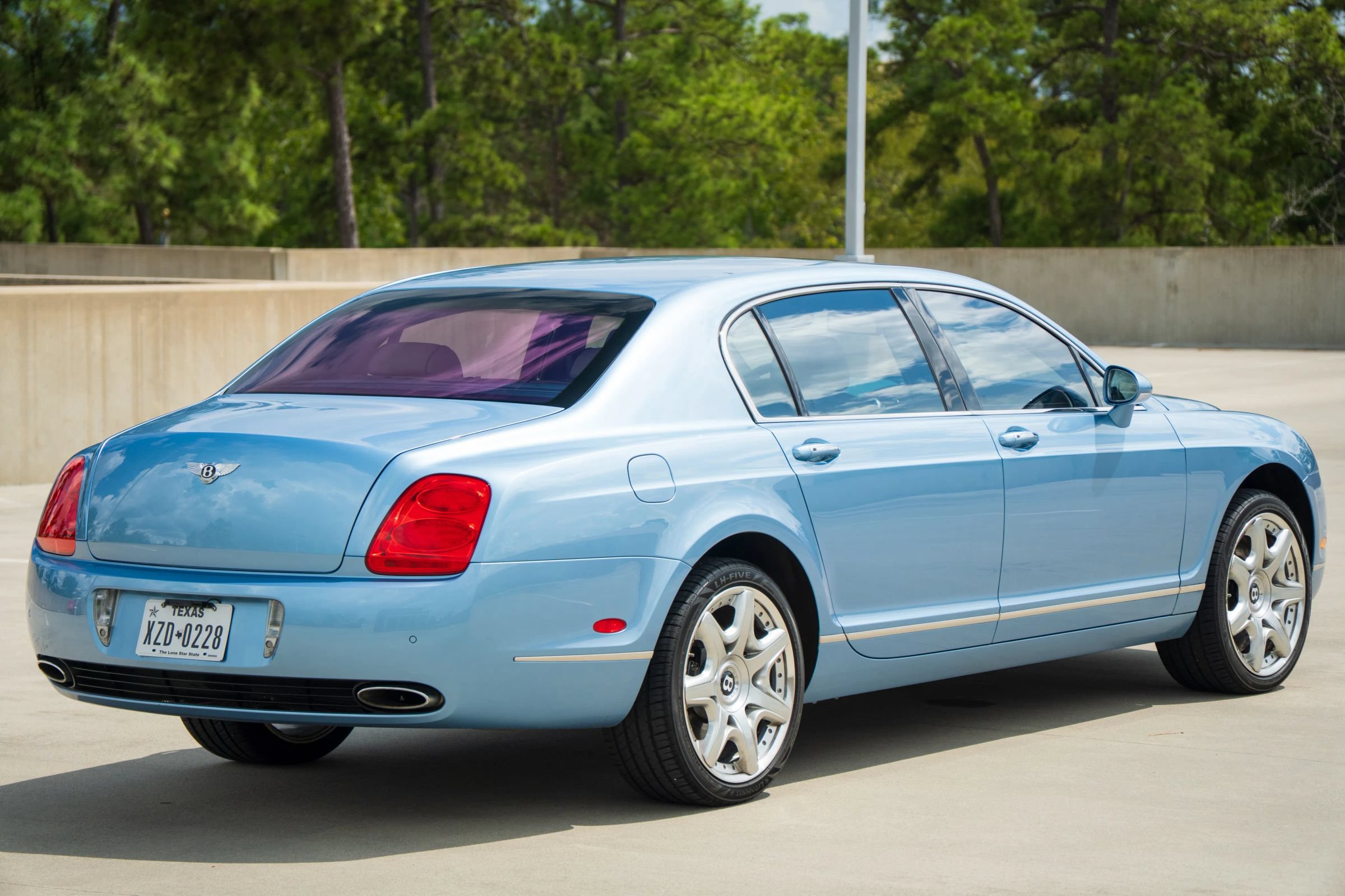 Used 2006 Bentley Flying Spur Flying Spur AWD/4WD image 13