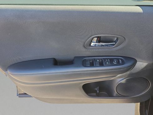 Certified 2019 Honda HR-V Sport image 11