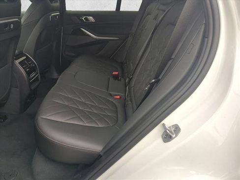 New 2026 BMW X5 xDrive50e image 15