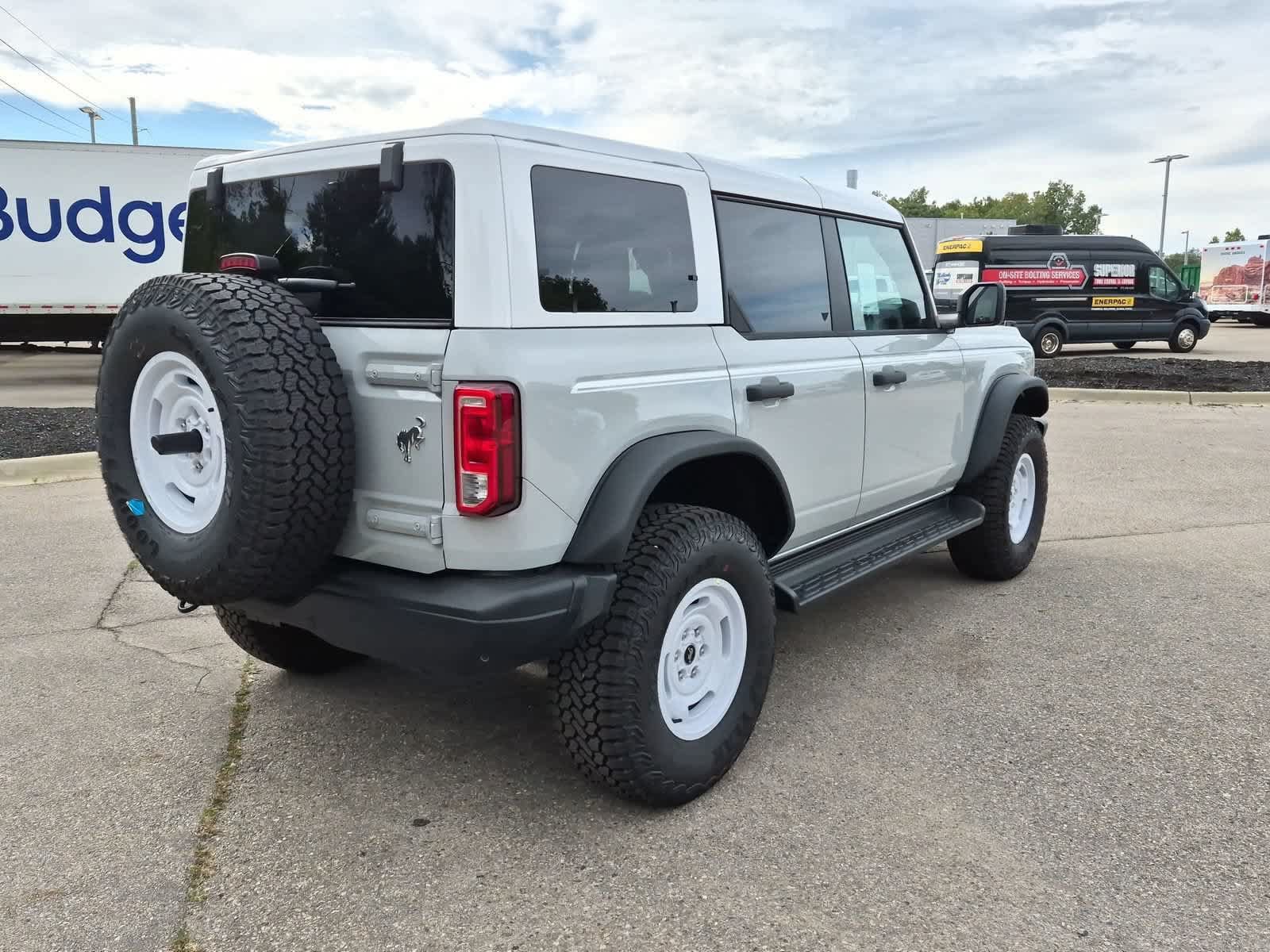 New 2026 Ford Bronco Heritage Edition AWD/4WD image 8