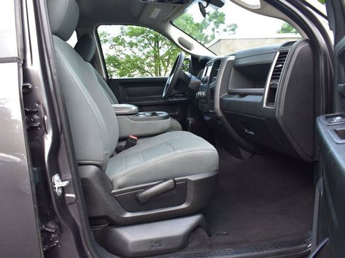 Used 2018 RAM 1500 Express image 16