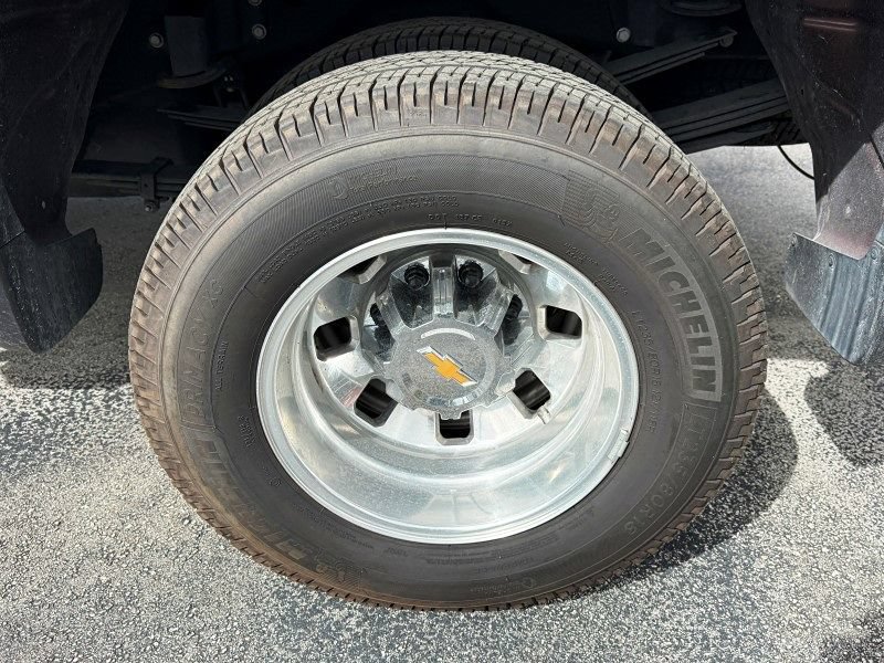 Used 2024 Chevrolet Silverado 3500 LTZ w/ LTZ Plus Package AWD/4WD image 33