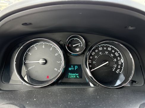 Used 2014 Chevrolet Captiva Sport LTZ image 6