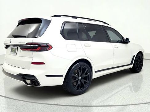 Used 2024 BMW X7 xDrive40i w/ Executive Package AWD/4WD image 9